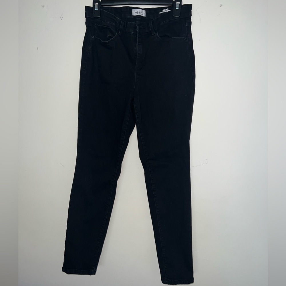Black high rise skinny jeans.
